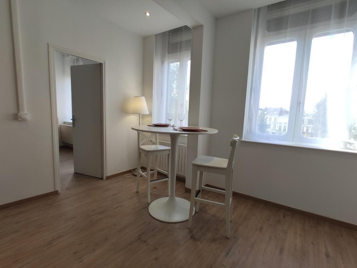 Residence Jehan Froissart ヴァランシエンヌ エクステリア 写真