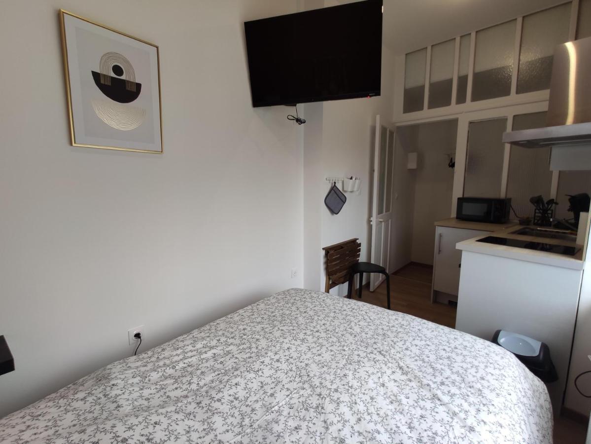 Residence Jehan Froissart ヴァランシエンヌ エクステリア 写真