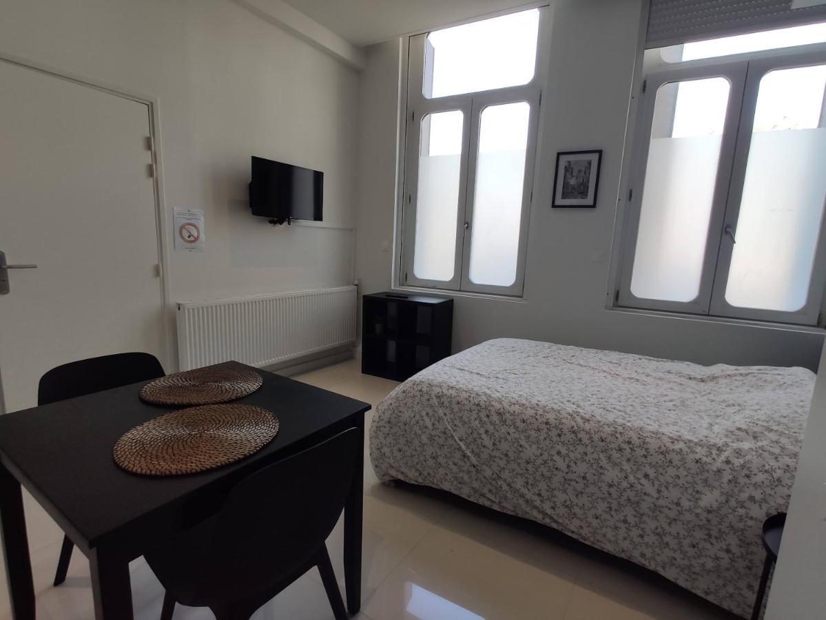 Residence Jehan Froissart ヴァランシエンヌ エクステリア 写真